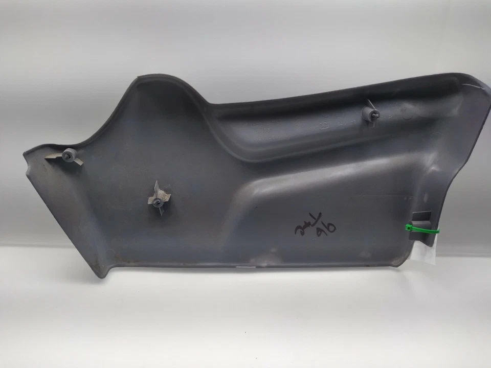 Chrysler Town & Country 1996-2000 asiento lateral izquierdo del conductor embellecedor B6CS-48101AD Foto 4 de 4