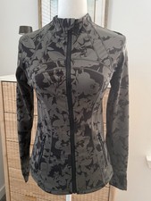 Lululemon Define Green/ Black Camouflage s6 Women Full Zip Jacket