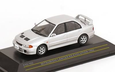 1:43 First 43 Mitsubishi Lancer RS Evolution 1992 silver