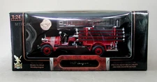 1:24 Yat Ming Signature Series 1927 Seagrave Suburbanite Fire Truck