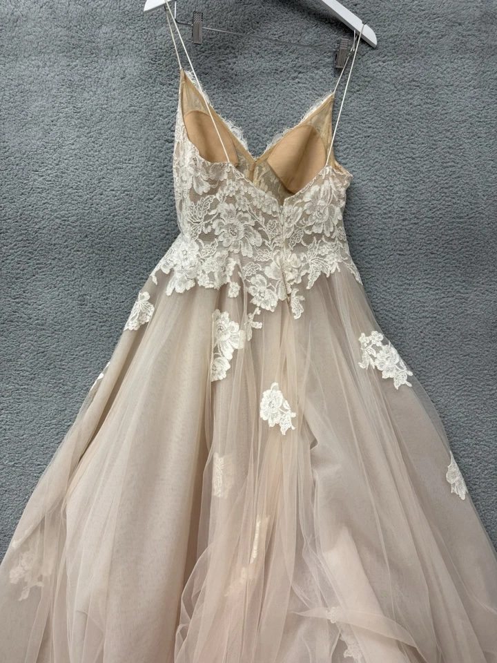 Vestido de baile floral de malla crema talla 8 Watters para mujer POG Foto 3 de 4