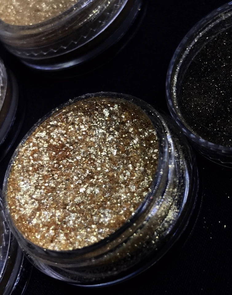 Intense Shimmer Gold Dust Loose Multi-purpose Highlighter Eyeshadow Glow - Image 2 of 3