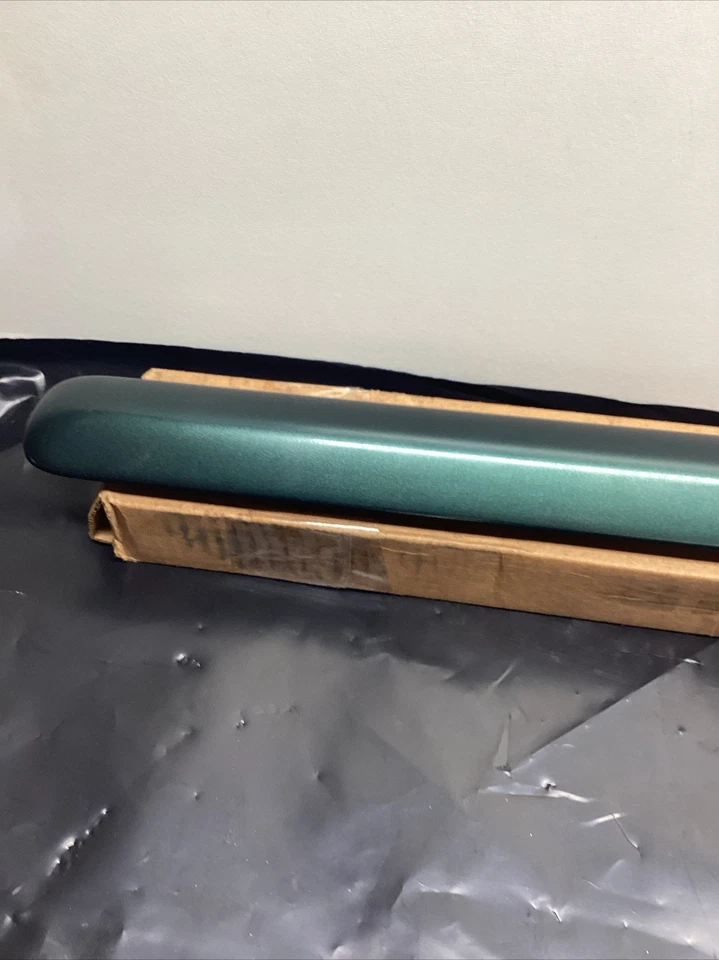 Nissan Sentra 2000-2006 moldura puerta exterior OEM 80870-5M712 Foto 2 de 4