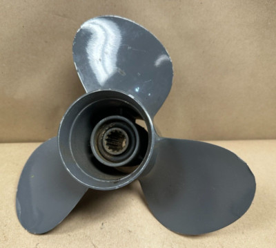 Clean Used OEM Honda 11 .1 X 13 Aluminum 13 Spline Outboard Propeller