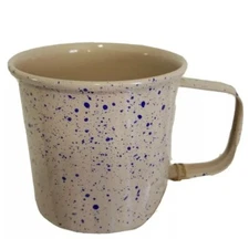 Fiddle+Fern Enamel Mug, 24oz Coffee Tea Camping Cup, Beige/Blue Speckles ,New 
