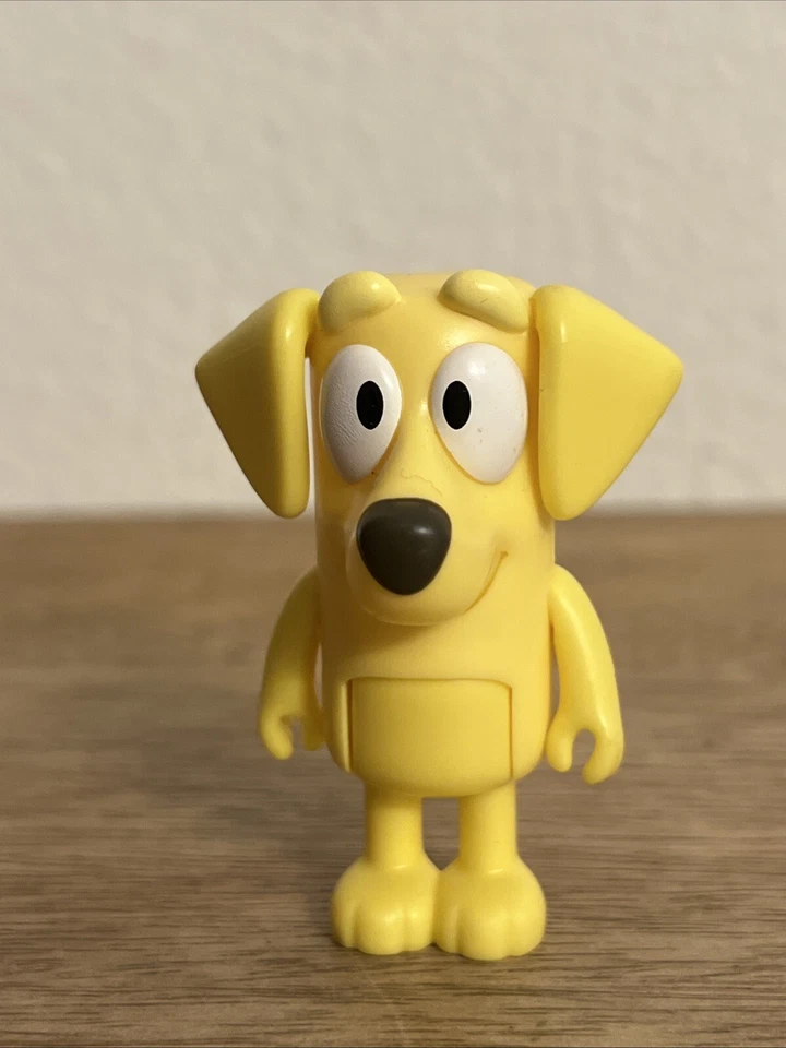 "Figura de acción de PVC Bluey Friend Lucky Yellow Lab Dog 2,5""" Foto 2 de 4