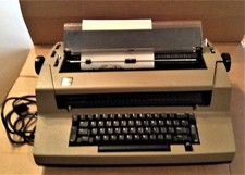 Vintage IBM Correcting Selectric III Electric Typewriter For Parts/Repair Only