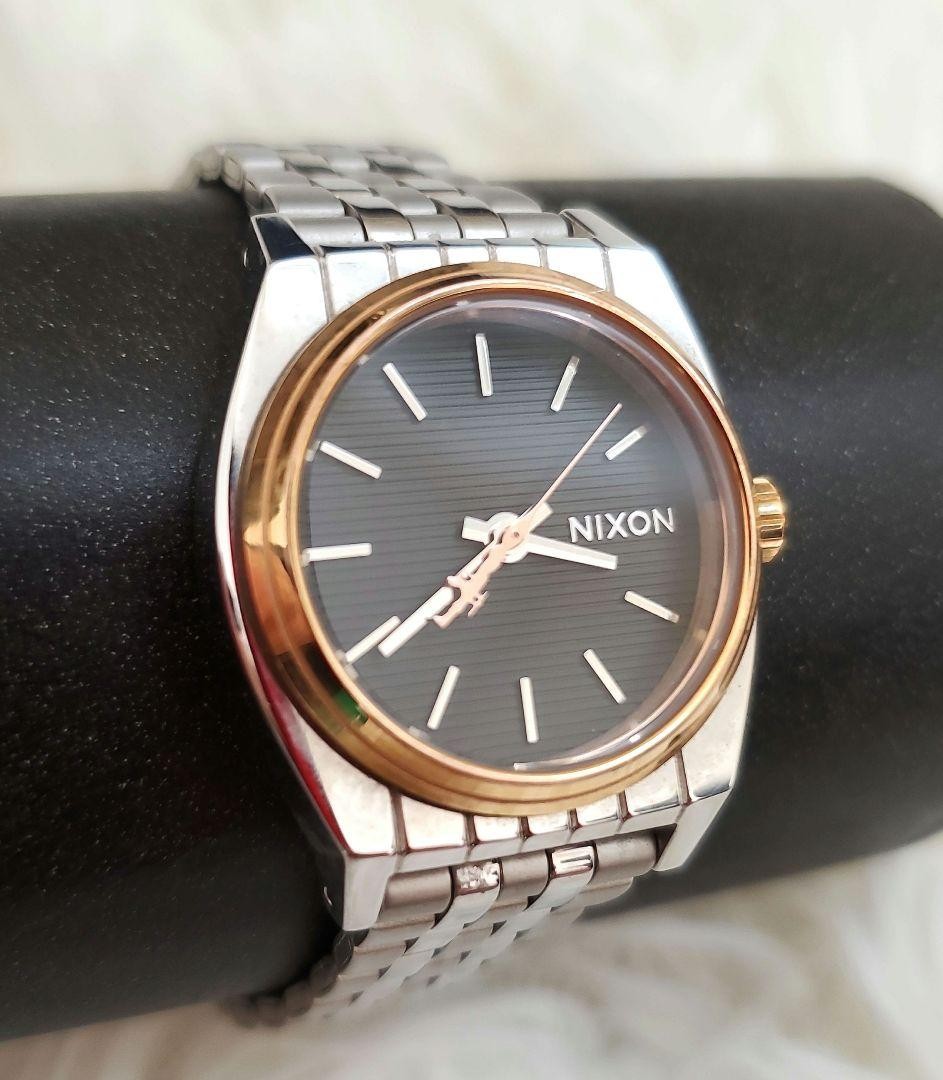 Nixon Star Wars Class-Operated Quartz Watch in Gold