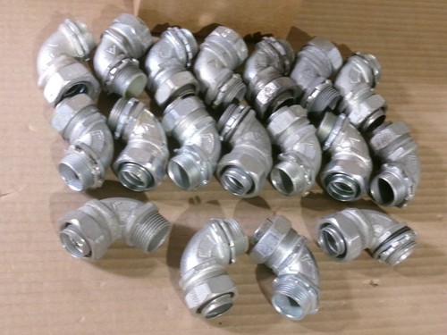 New Box of 18 Appleton ST90100 1" 90° Liquidtight Connector Conduit Fitting AK - Picture 3 of 3