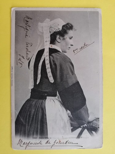 AD236 CPA FANTAISIE carte Gaufré SOUVENIR D'AMITIE
