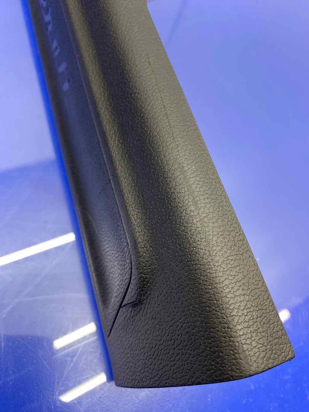 2017-2020 MASERATI LEVANTE FRONT RIGHT & LEFT SILL SCUFF PLATE 670040373 *SCUFFS