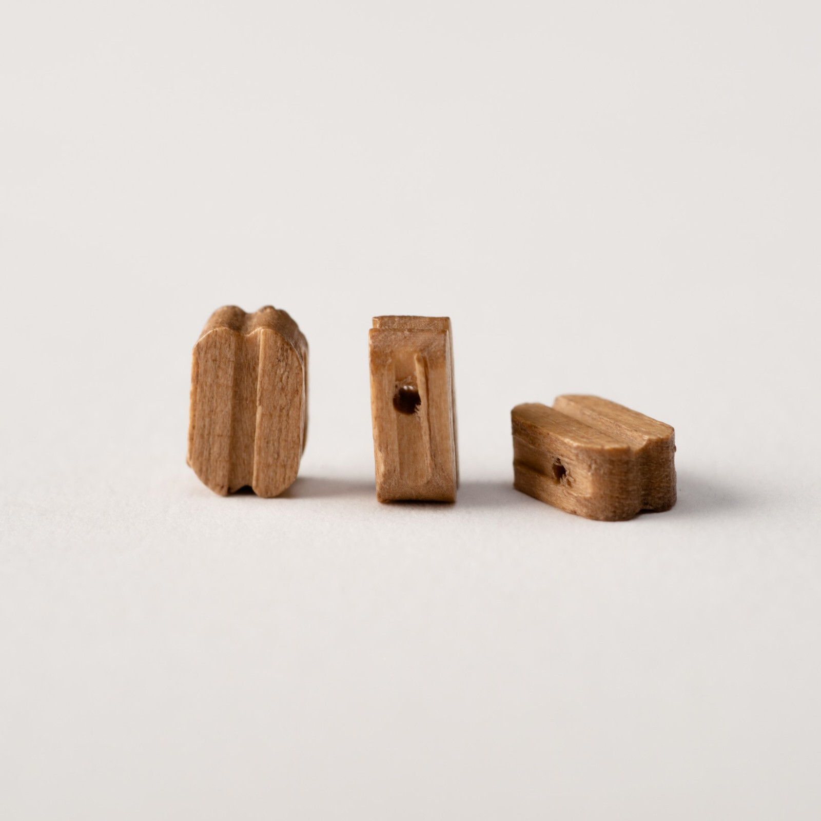 Kreativity World Walnuss 2-Loch Blocks – 5 Mm, Packung Mit 100 Stück, Für Modellbau & Basteln