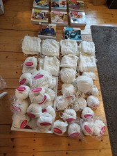 stupendo set maglia grande con 74 libretti istruzioni + 40 gomitoli lana bianca, ecc.