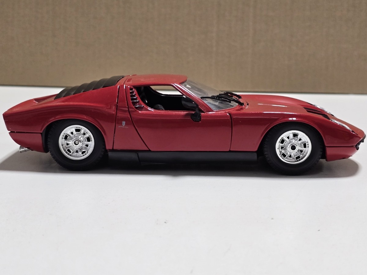 Bburago Red Lamborghini Miura 1/18 Scale | eBay