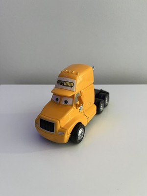Disney Pixar Cars Octane Gain Mack Truck Diecast Toy 58 Yellow Semi Cab