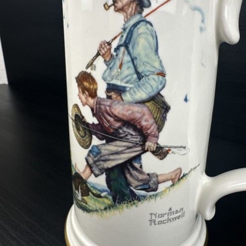 Tazza NORMAN ROCKWELL Goin’ Fishin’ Stein Gorham 8" quattro stagioni edizione limitata - Foto 3 di 19