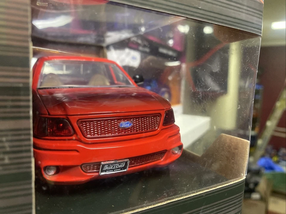 Jada Toys Fast & Furious Ford F-150 SVT Lightning/con llantas e interior mejorados Foto 3 de 4