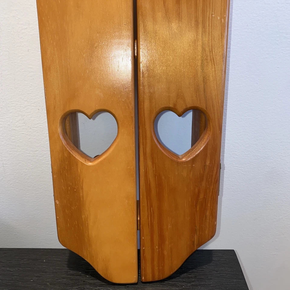 Estante de madera con puertas de corazón Cottagecore Country decoración de pared llavero  Foto 4 de 4