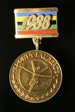 ORIG. 1988 SOVIET LATVIA USSR Sport Laureate Medal #402