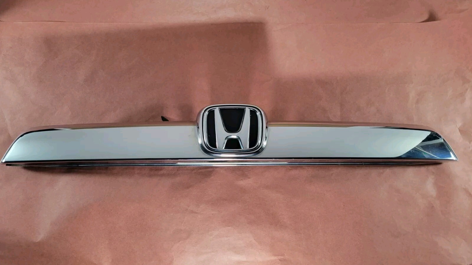 2007-2011 Honda CR-V CRV Rear Trunk Garnish Liftgate Molding Bracket CHROME OEM