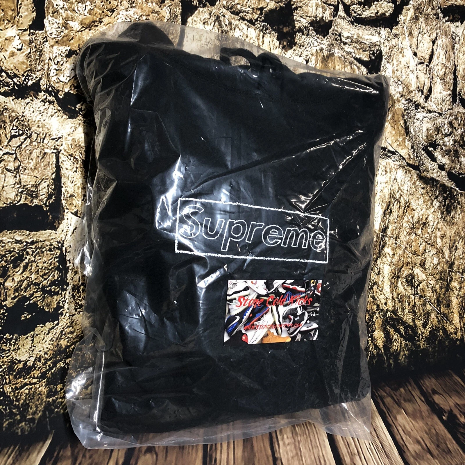 Felpa con cappuccio Supreme KAWS Chalk Box logo TAGLIA MEDIA