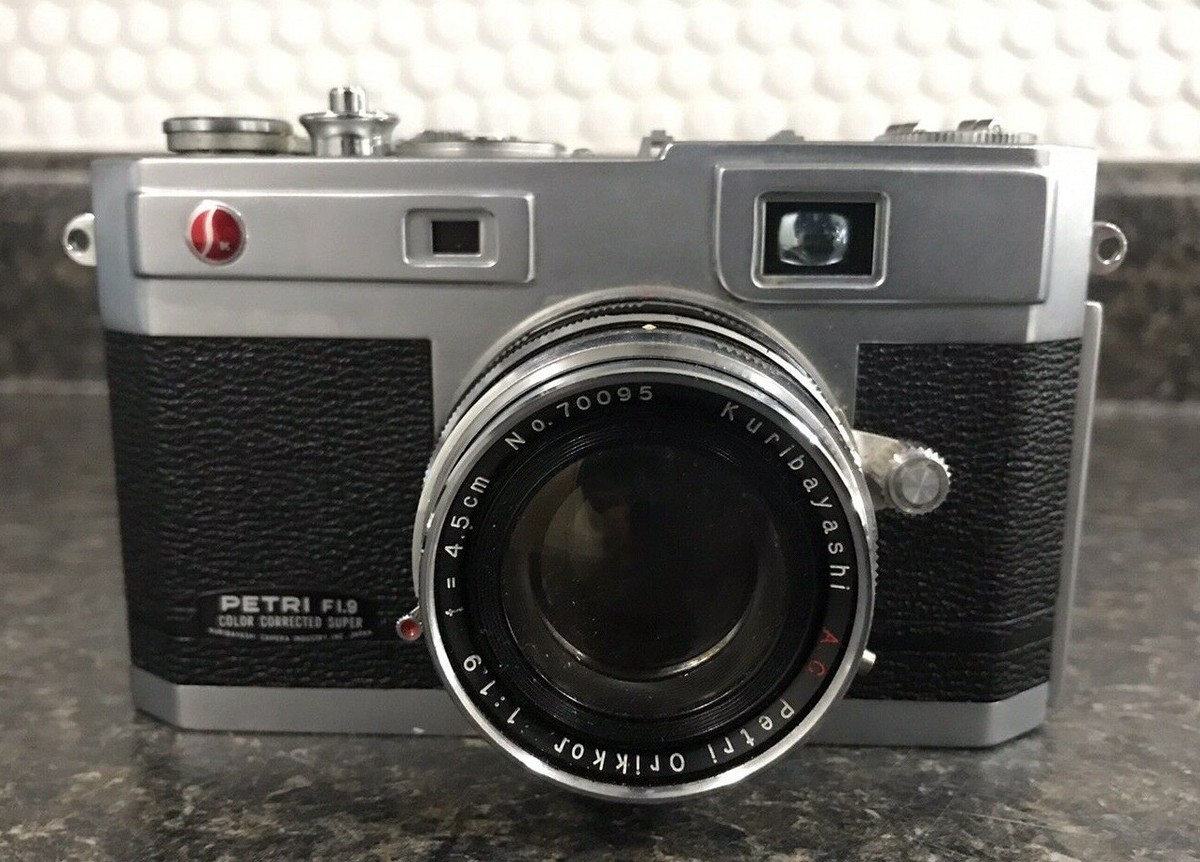PETRI 1.9 35mm CAMERA w/ Kuribayashi Orikkor Lens, Case, Strap
