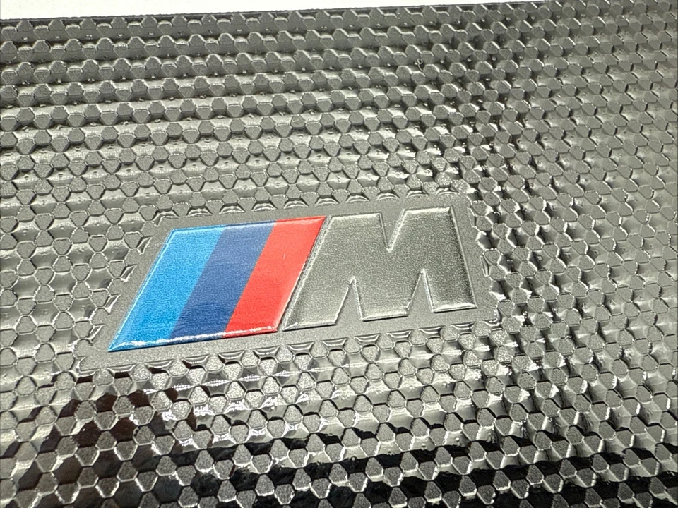 SOLO PIEZAS DE TARJETA LLAVE BMW SERIE M NEGRA Foto 3 de 4