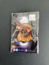 Unique Jaskier ?Burn Butcher Burn? Wooden Lute Lapel Pin Badge - The Witcher