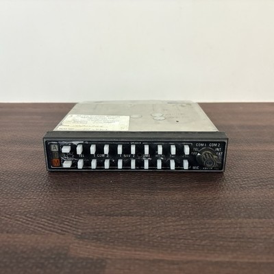 King KMA 24 Audio Panel 066-1055-03 (14/28V) - Needs Repair