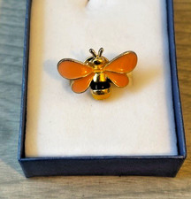 New Honey Bee Metal Badge Pin Brooch Flair Lapel Bag Collect Insect