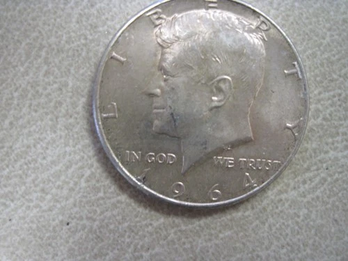 1964 KENNEDY HALF DOLLAR UNC 90% SILVER NICE COIN