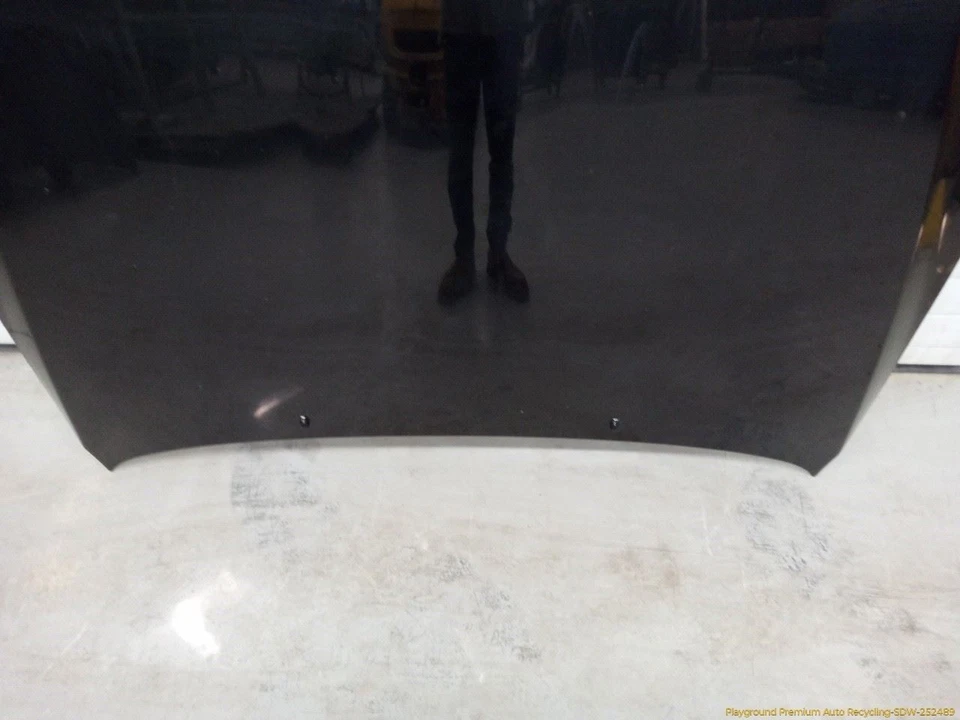 Lexus IS300 SEDAN Hood Bonnet Panel Black Fits 2001 2002 2003 2004 2005 01 02 03 Foto 3 de 4