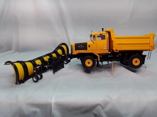TWH SWORD OSHKOSH Airport Plow SW3004-Y, 1/50 Scale Diecast Model