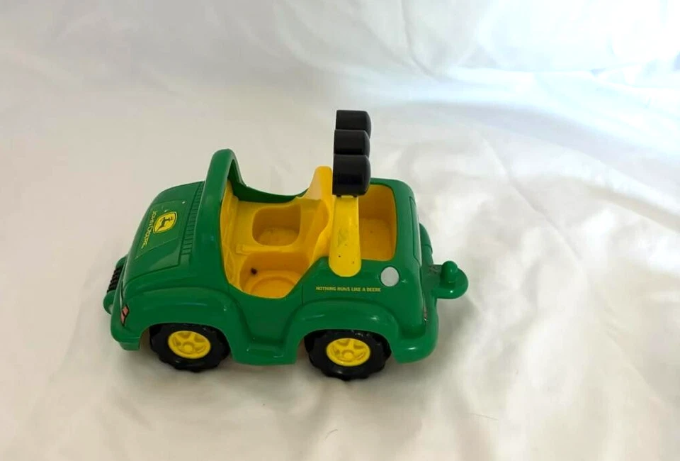 John Deere Green Off-Road Jeep Toy Vehicle – Preowned Excellent Condition - Image 2 of 4