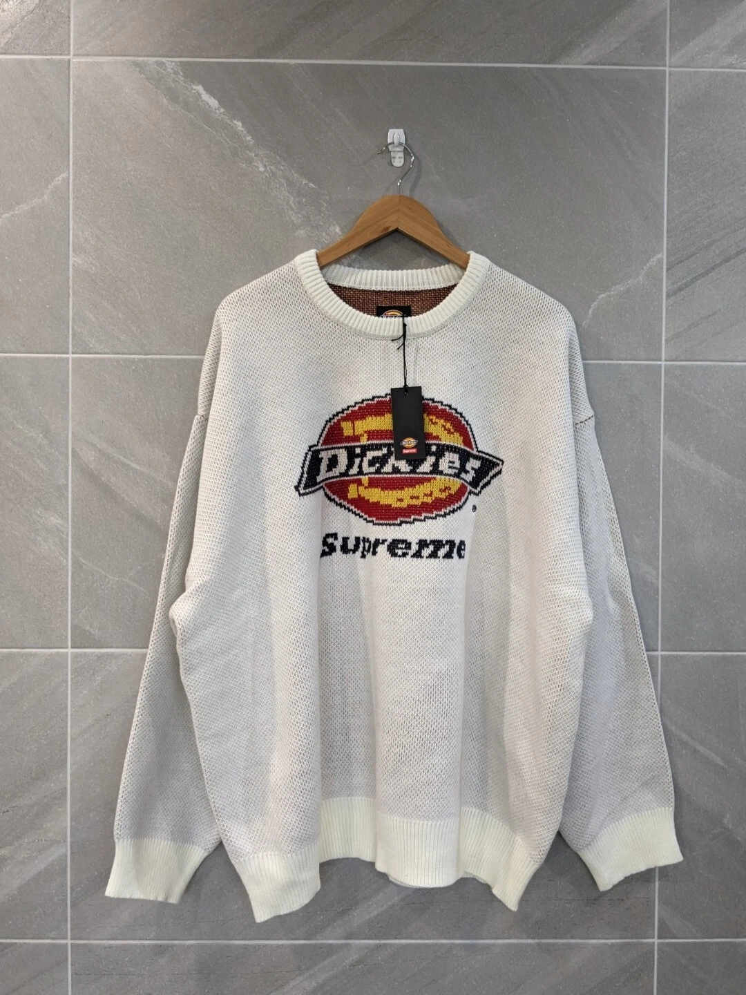 Pull authentique Dickies X Supreme XL neuf avec étiquettes prix de vente