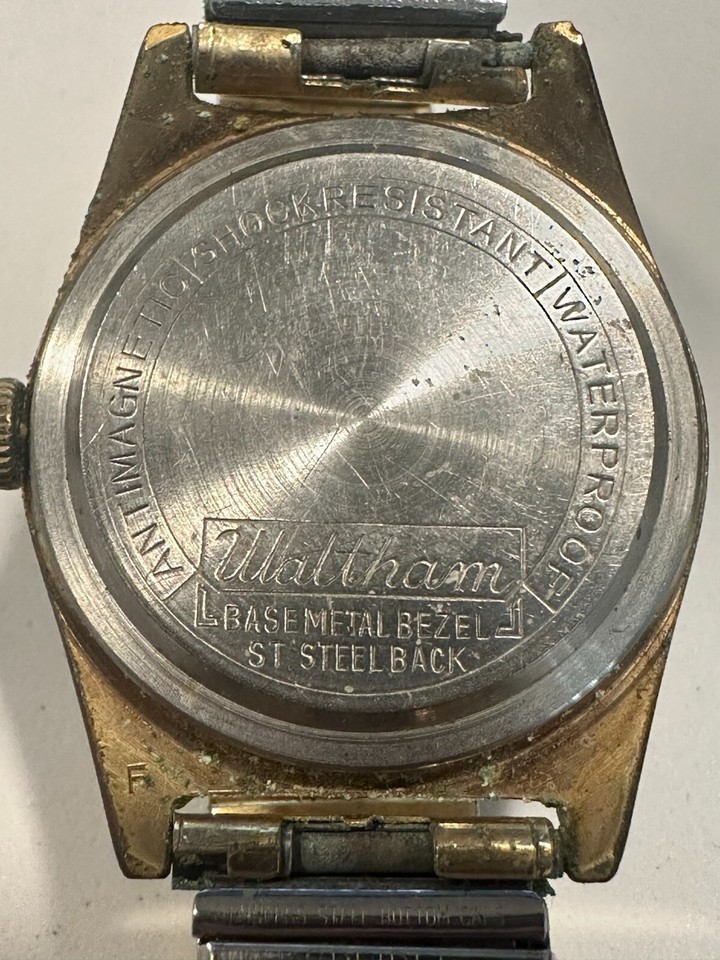 Gousset à CADRAN OUVERT A.W.W.C° WALTHAM MASS 1888 - Montres & Bijoux