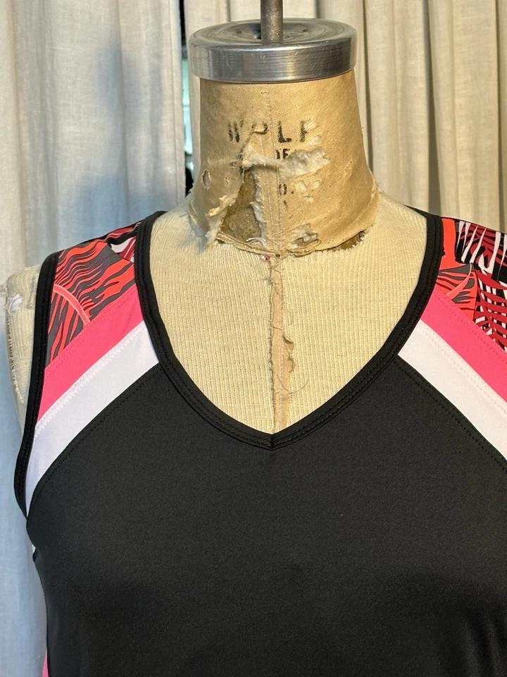 Top deportivo Tail para mujer negro rosa gris blanco sin mangas talla M usado  Foto 2 de 4