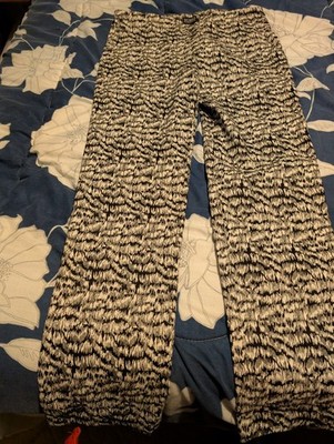 SOHO APPAREL LTD. Leggings SZ L NWT