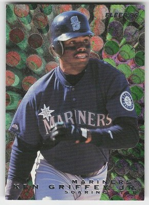 1996 Fleer Update #4 Ken Griffey Jr. BASEBALL Seattle Mariners