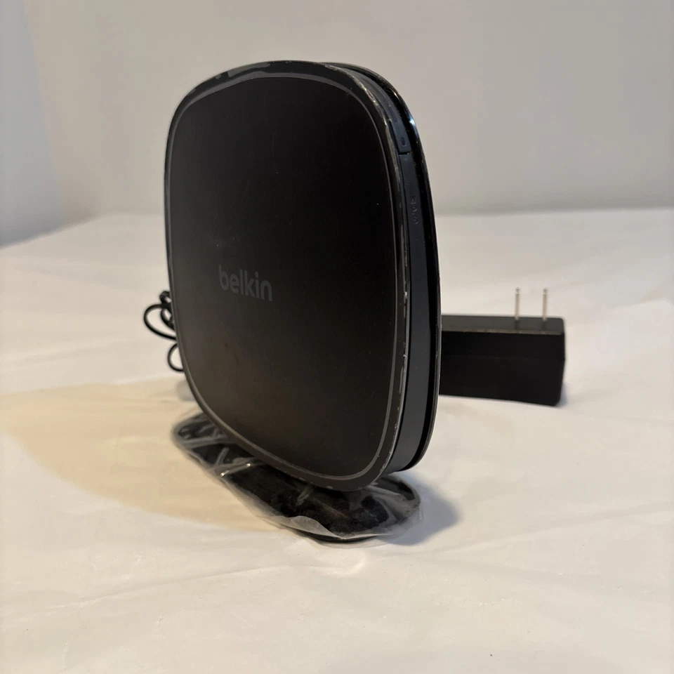 Belkin N450 DB 4-Port 10/100 Wireless N Router F9K1105V3 With Power Cord Used - Image 2 of 4