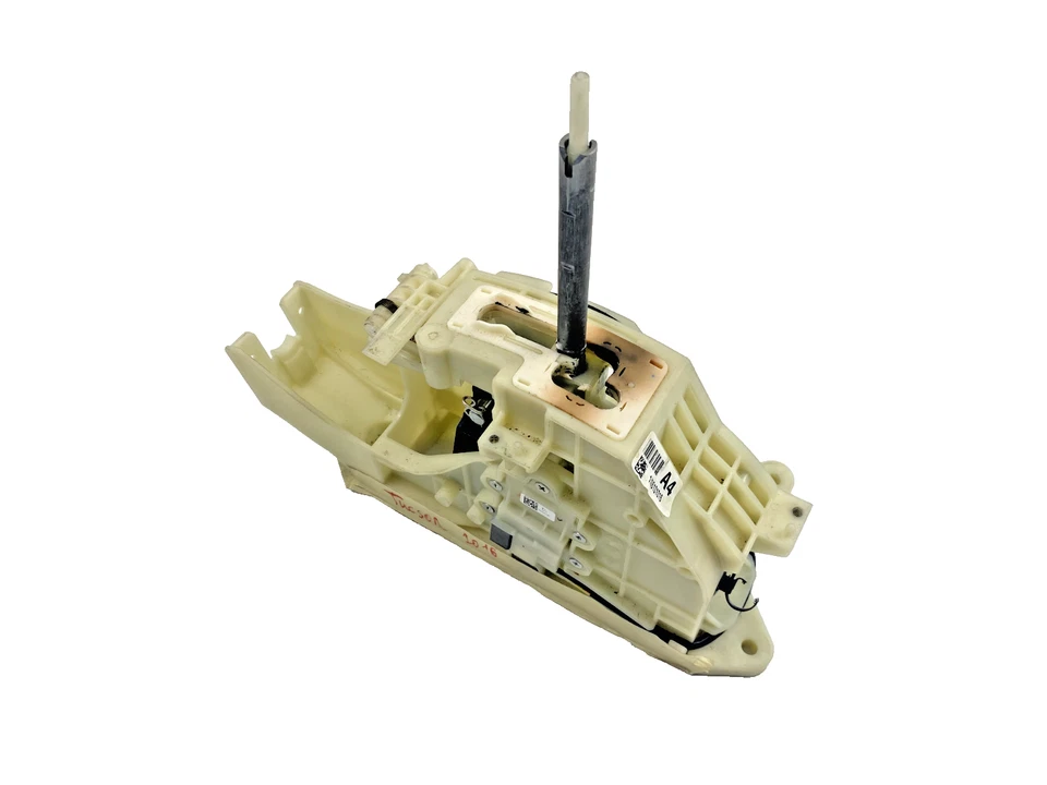 Hyundai Tucson 46700-D3050 Lever Assembly-Automatic Transmission 2015-2018 - Image 2 of 4