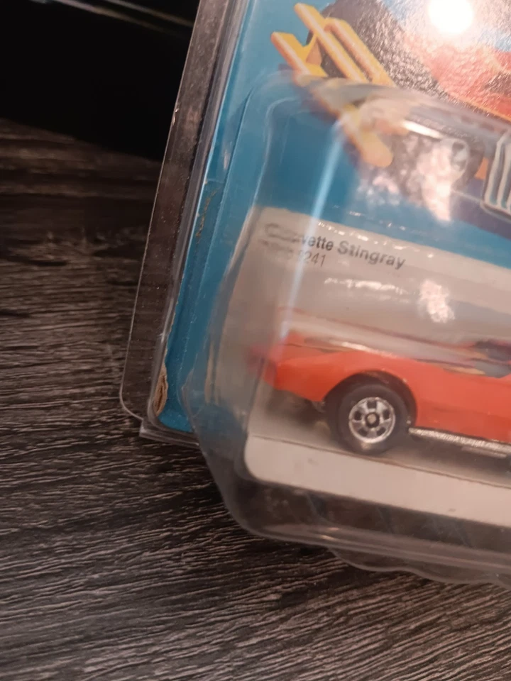 HOT WHEELS 1975 CORVETTE STINGRAY ORANGE BLACKWALL VINTAGE Unpunched  - Image 3 of 4