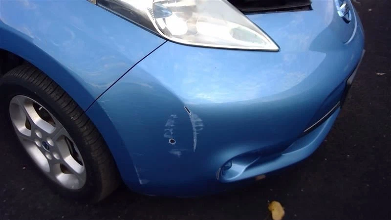 Cubierta de parachoques delantero Nissan Leaf 2012-2016 OEM NI1000297 Foto 2 de 4