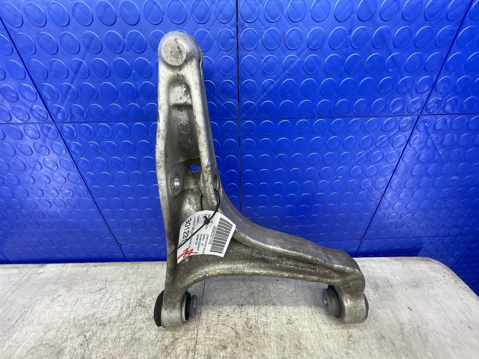 2017 2018 2019 2020 2021 2022 MASERATI LEVANTE OEM FRONT LEFT LOWER CONTROL ARM