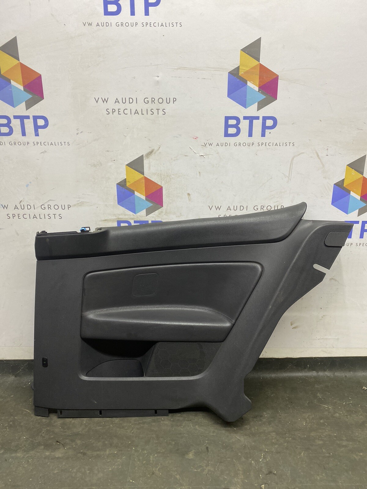 Mk5 VW Golf 2.0 GTI 3 Door Drivers Side Rear Quarter Trim DOORCARD 