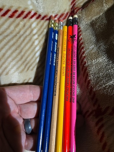 Lot of 6 Vintage Railroad Pencils MO Pacific Union Pacific Burlington Northern - Picture 2 of 2