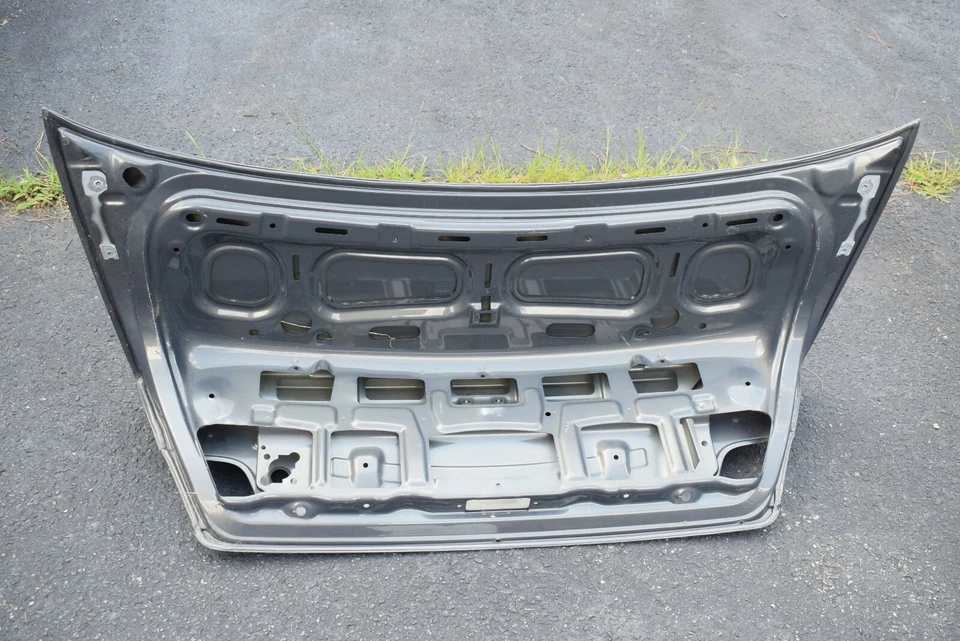 2005 BMW M3 COMPETITION ПАКЕТ ЗАДНЯЯ КРЫШКА БАГАЖНИКА ЗАВОДСКОЙ OEM - Изображение 4 из 4