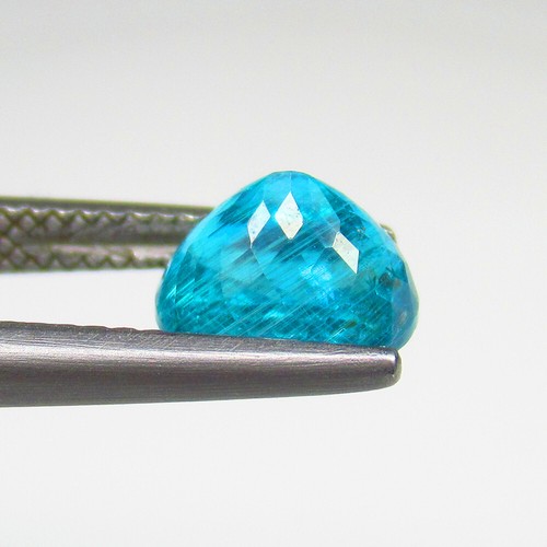 2.23 Ct Natural Good Luster Neon Blue Apatite Oval Mixed Cut-A1172 - Picture 2 of 2