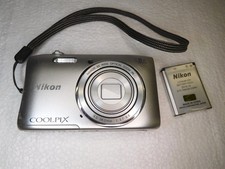 Nikon COOLPIX S3600 20.1MP Point  Shoot Digital Camera w/ Battery 5 S12 