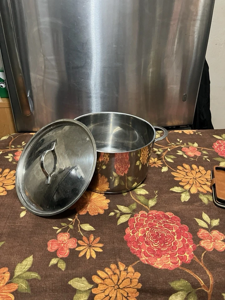 Rösle stainless steel pan, made of "Edelstahl" (German for stainless steel) - Image 2 of 4